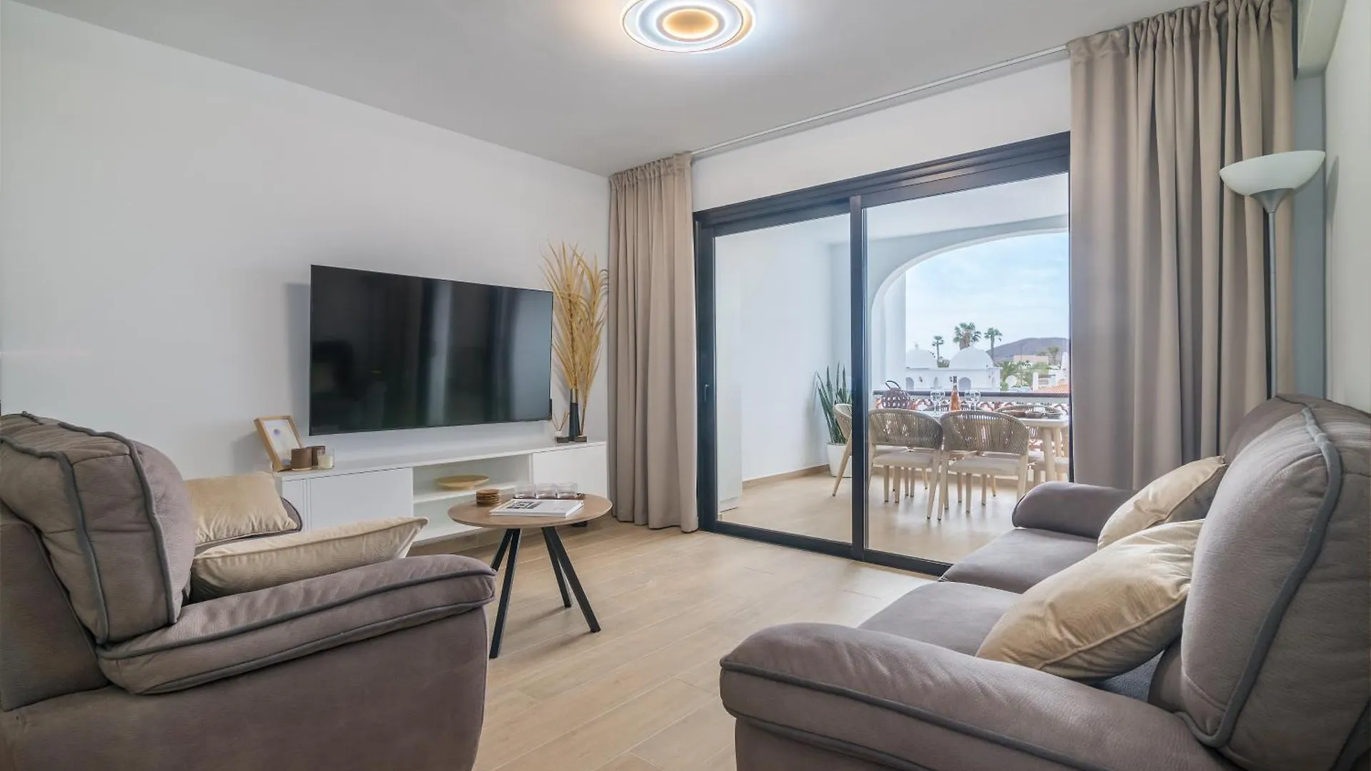 Casa Zuza - Ac, Heated Pool, 2 Terraces, 2 Bedrooms & Bathrooms, Tv Channels San Miguel de Abona 0*,  Spain